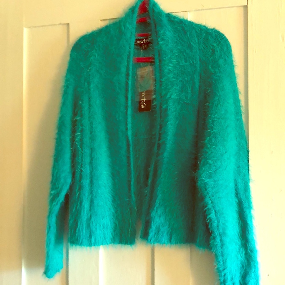 🆕 Gorgeous Sweater BRAND NEW